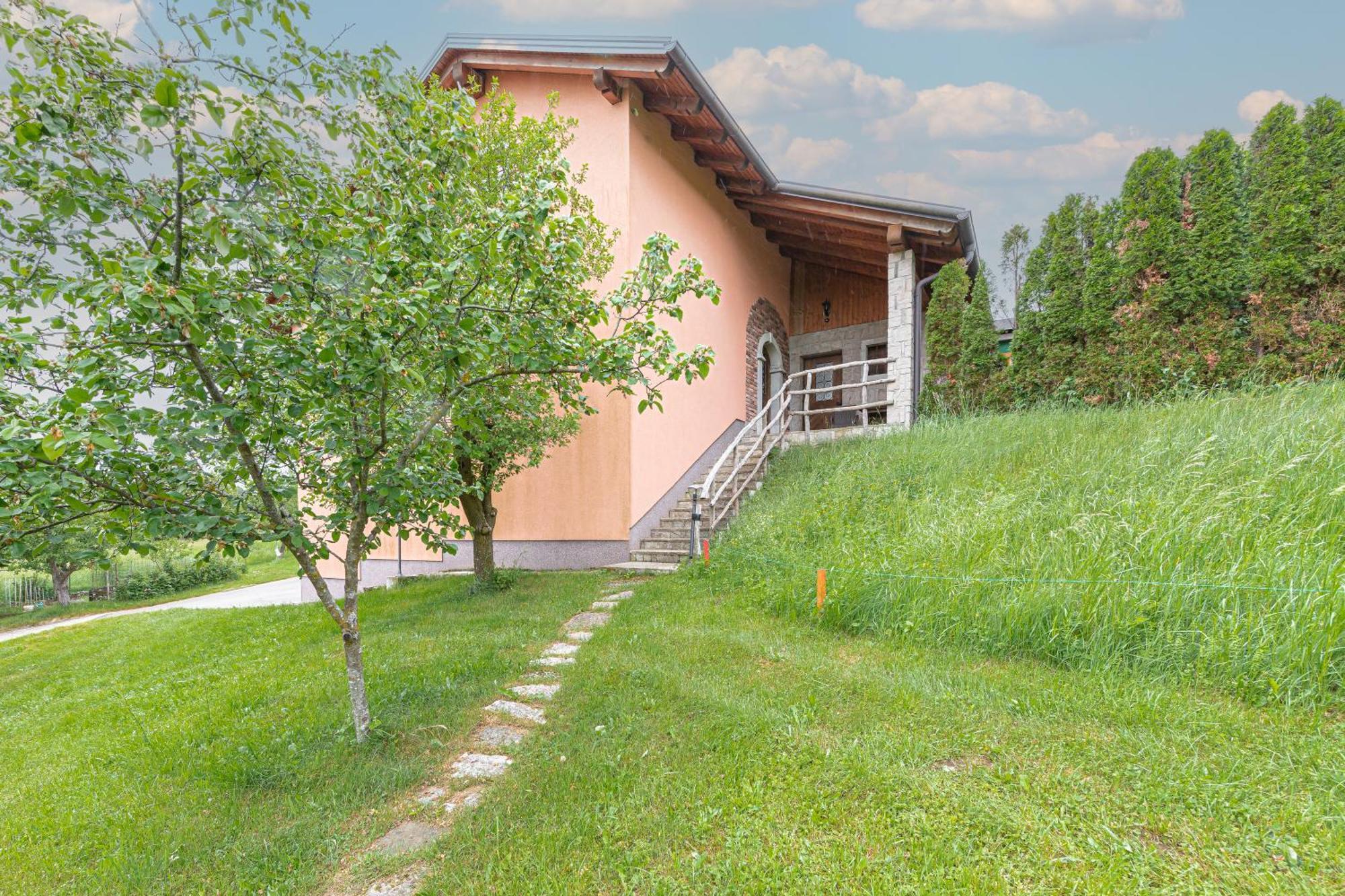 House Na Meji With Sauna - Happy Rentals Пивка Екстериор снимка